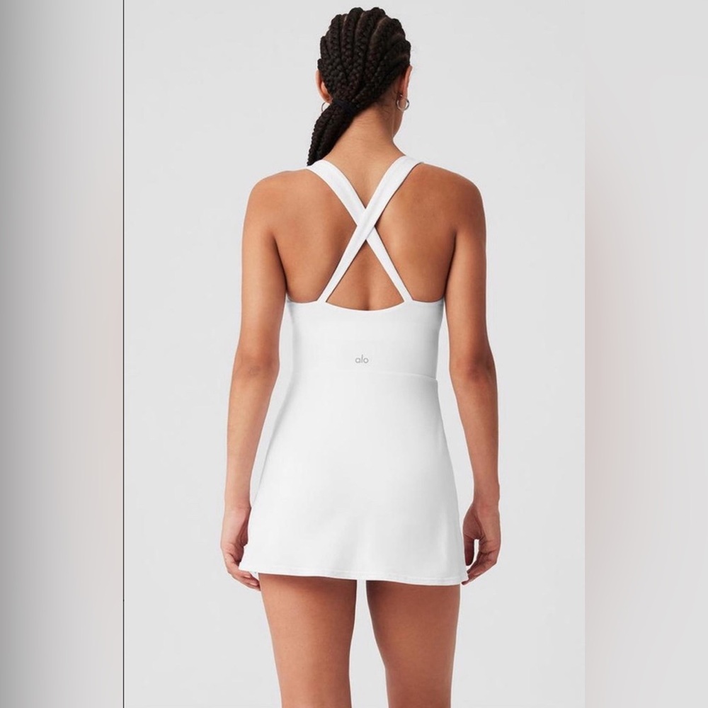 NWOT Alo Yoga AloSoft Showcase Dress in White - Picture 2 of 8